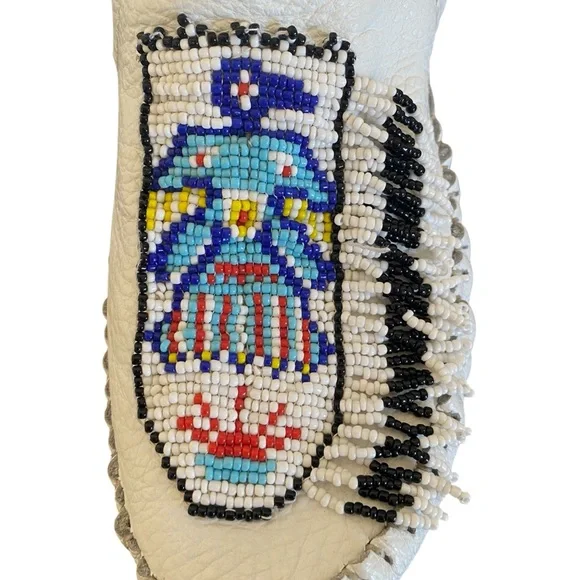 Taos Vintage Native American Hand Beaded Concho Ties Leather Moccasins Sz 9.5 - Picture 5 of 14